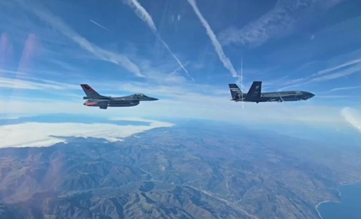 Турецкий реактивный БПЛА Kizilelma впервые в мире сбил воздушную цель ракетой Gökdogan вне прямой видимости