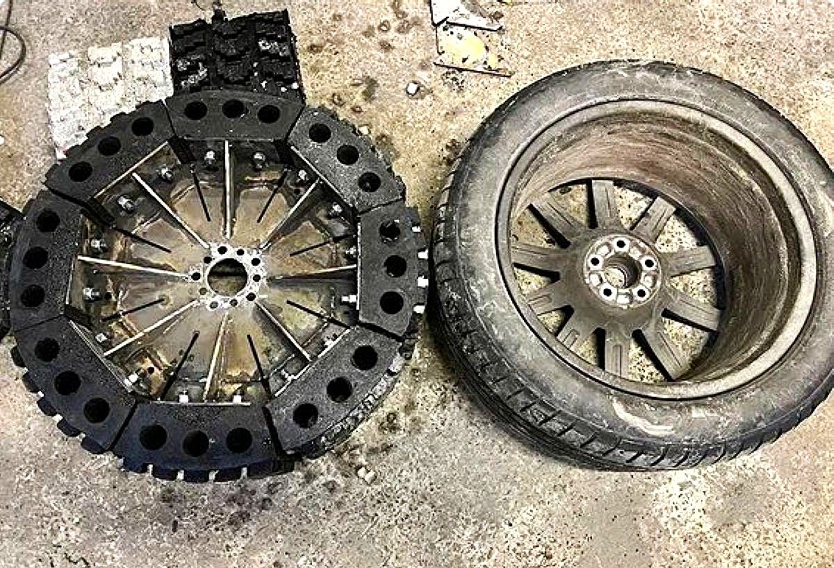 Украинский стартап запустил производство непробиваемых модульных колес для наземных дронов и военной техники